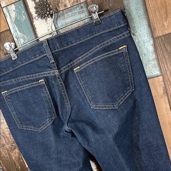 Old Navy the diva low rise Indigo Women's Straight Leg Jeans - Picture 13 of 15